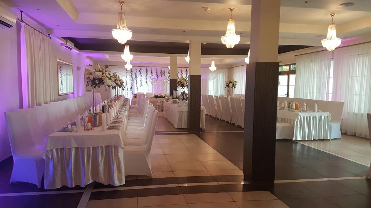 Hotel Sloneczny Brzeg Biskupiec  Dış mekan fotoğraf